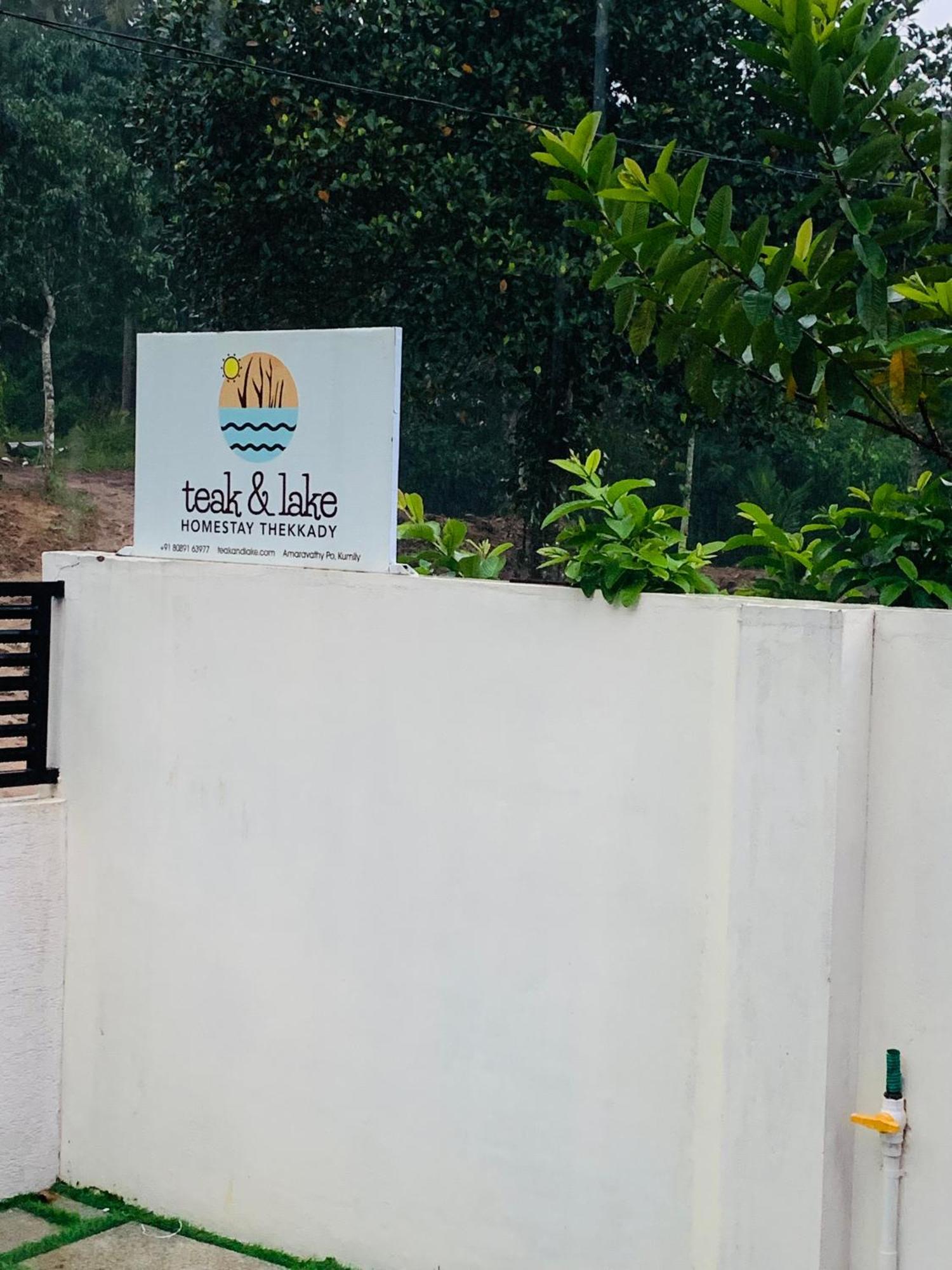 Teak And Lake Homestay Thekkady Luaran gambar